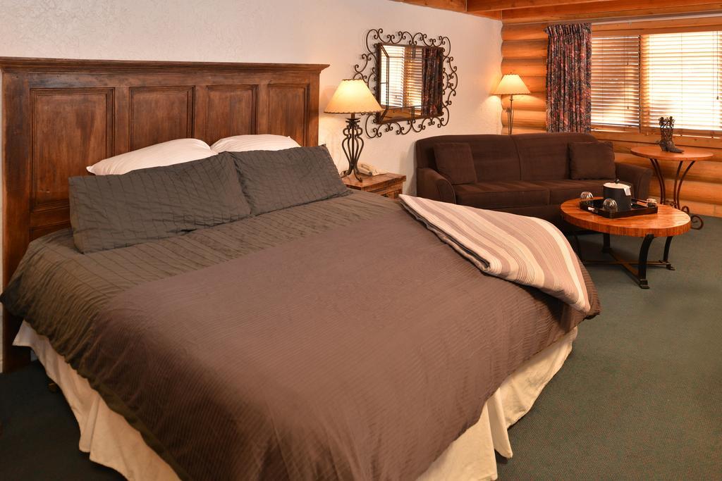 The Boulder Creek Lodge Nederland Room photo
