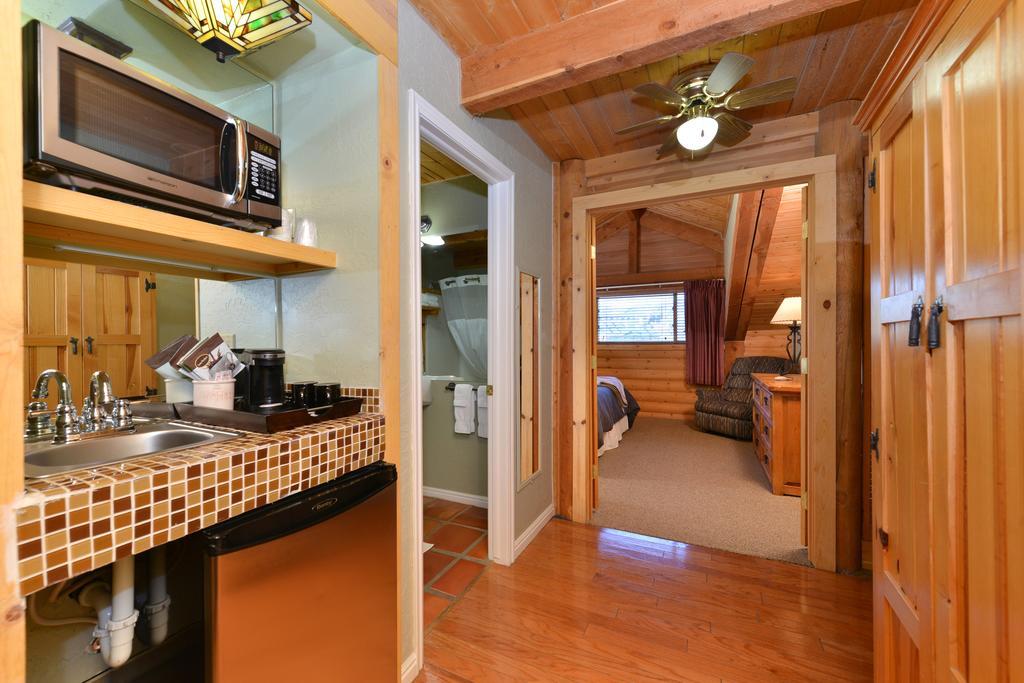 The Boulder Creek Lodge Nederland Exterior photo
